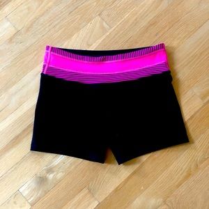 Lululemon rare shorts- size 4, pristine condition